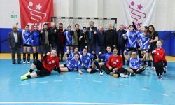 Toroslar’ın kadın hentbol takımı adını Final-Four’a yazdırdı