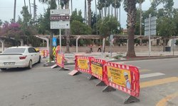 Mersin Büyükşehir Belediyesi kent genelinde kaldırımları yeniliyor