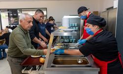 Yenişehir Belediyesi Kent Lokantası’nda dar gelirli vatandaşa hem ekonomik hem sağlıklı yemek