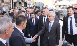 Bakan Uraloğlu: 'Hızlı trenle Karaman'dan sadece Konya'ya, İstanbul'a, Ankara'ya değil Akdeniz'e de ulaşmış olacağız'