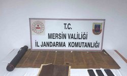 Mersin'de tarihi eser operasyonu: Tevrat ve el yazması eser ele geçirildi