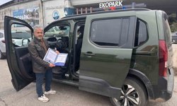 Sıfır aldığı aracı ekspertizde boyalı çıktı, yetkili servis iki farklı rapor verdi