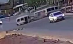 Yüksekova'da 11 kişinin yaralandığı zincirleme kaza kamerada