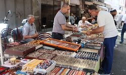 Dijital mecralara inat: Tespih sevdalılarının sokağı