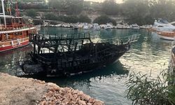 Mersin'de bir teknede başlayan yangın diğerlerine de sıçradı: 6 tekne zarar gördü