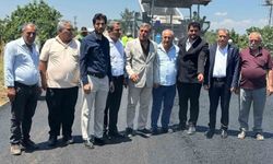 Yoğun yağış döneminde tahrip olan yollar asfaltlandı, vatandaşlar adak kurbanı kesti