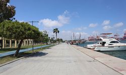 Mersin’de sıcaklar havalar, gündüzleri sahilleri boş bıraktı