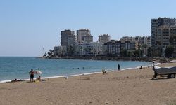 Mersin’de deniz suyu sıcaklığı tatilciler için ideal derecelere geldi