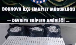 'Dur' ihtarına uymayıp kaçan araçtan on binlerce uyuşturucu hap çıktı