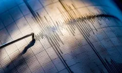 İran'da 5 dakika arayla 5.2 ve 5.7 büyüklüğünde deprem: 3 yaralı