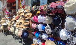 Aşırı sıcak havalar şapka satışlarını artırdı
