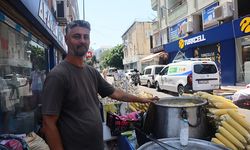 Mersin’de yaz mevsiminin vazgeçilmez yiyeceği süt mısır tezgahlarda