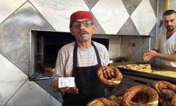 Eskişehir'de soyadıyla mesleği özdeşleşen simit ustası