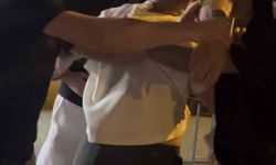 Gece kulübünden çıkıp kavgaya böyle tutuştular: Ayakta zor durdular