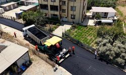 Mersin'de 1,5 kilometrelik yol sıcak asfaltla yenilendi