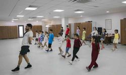 Mersin'de çocuklara ücretsiz halk oyunları kursu