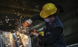 Sanayi üretimi yıllık yüzde 1,4 azaldı