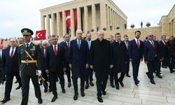 Cumhurbaşkanı Erdoğan başkanlığındaki devlet erkanı Anıtkabir'i ziyaret etti