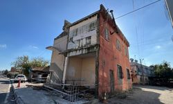 Depremde eşi ve 2 kızını kaybetmişti: Beton altında kalan işçi hayatını kaybetti