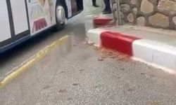 Otobüs şoförü ile kavga eden şahıs şemsiye ile saldırdı