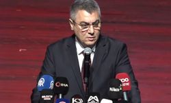 Mersin Valisi Toros: "Cumhuriyetimizi daha büyük başarılarla geleceğe taşıyacağız"