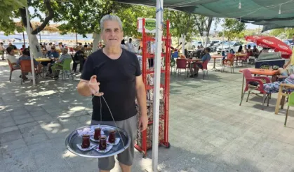 Baba-oğul 35 yıllık geleneği sürdürüyor