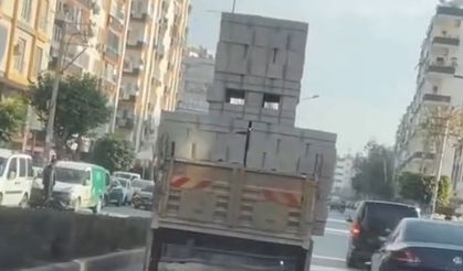 Mersin’de tehlikeli yükleme yapan kamyon sürücüsüne ceza yağdı