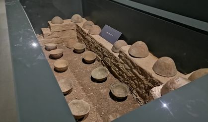 Neolitik Çağ’a ait kaseler, Mersin’de sergileniyor