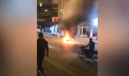Mersin'de motosiklet alev alev yandı