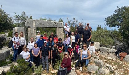 İçel Sanat Kulübü, doğa ve tarihi buluşturduğu etkinlikte “Bahara Merhaba” dedi