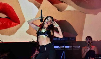Mut Festivalinde Ceza ve Simge rüzgarı esti