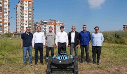 Tarsus'ta Park ve Bahçeler Müdürlüğüne yeni nesil biçme makinesi