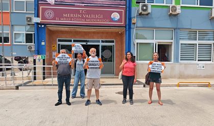 Mersin Halkevi üyeleri, öğretmenler için sokağa indi: “Direnen öğretmenlerin yanındayız”