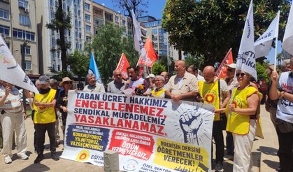 Gözaltına alınan öğretmenlere bir destek de Mersin’den geldi