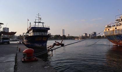 Mersin’de çocukların akrobatik gösterisi: Estetik ve tehlike bir arada