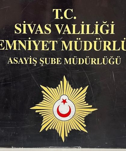 Evlilik vaadiyle dolandırdılar, kaçamadan yakalandılar