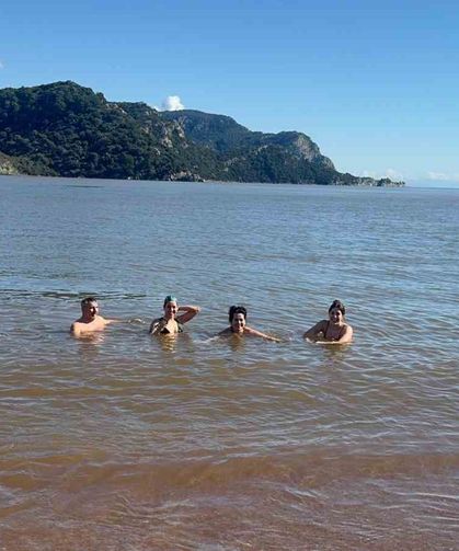 Dün sağanak yağış, bugün deniz keyfi