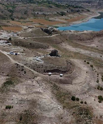 7,7 milyon yıllık tarihe ışık tutan Taşhan'da daha sonraki dönemlerde yaşayan türlerin fosilleri bulundu
