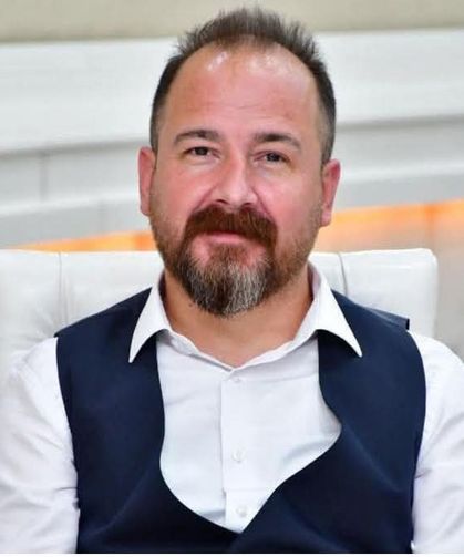 Alkol masasında arkadaşını bıçaklayarak öldürdü