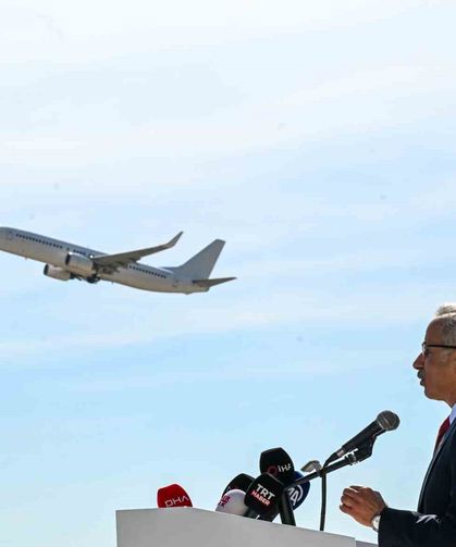 Bakan Uraloğlu: 'Ocak ayında toplam 17 milyon 785 bin 633 yolcuya hizmet verdik'