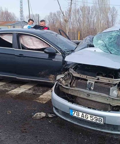 Bingöl'de feci kaza: 1 ölü, 4 yaralı