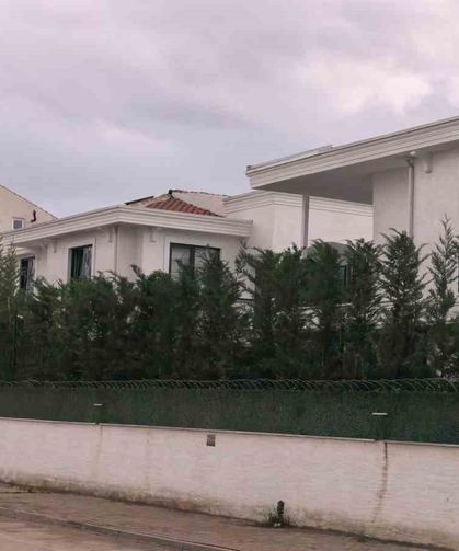 Cam silerken 4 metreden düştü