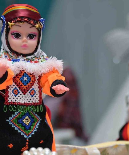 Cumhuriyet Meydanı'nda üreten kadınların gücünün yer aldığı fuar ilgi gördü