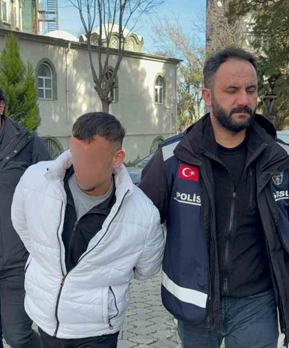 Husumetlisine ateş açtı, başkasını yaraladı