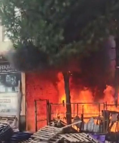 Ordu'da iş yeri deposunda yangın