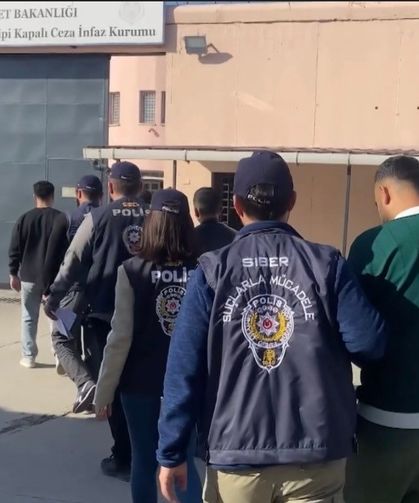 Osmaniye'de sosyal medya üzerinden 410 milyonluk dolandırıcılığa 5 tutuklama