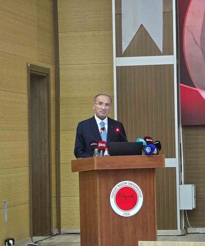 TBMM Başkanvekili Bekir Bozdağ: '1982 Anayasası artık Türkiye'yi taşıyamıyor'