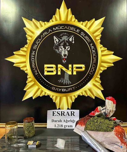 Bayburt'ta 1 kilo 218 gram esrar ele geçirildi