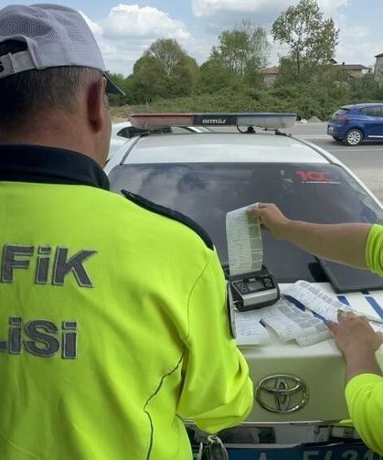 Düzce'de hızlı sürücüler radara yakalandı