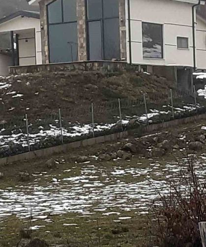 Göç yolculuğundaki leylekler Sakarya'da mola verdi